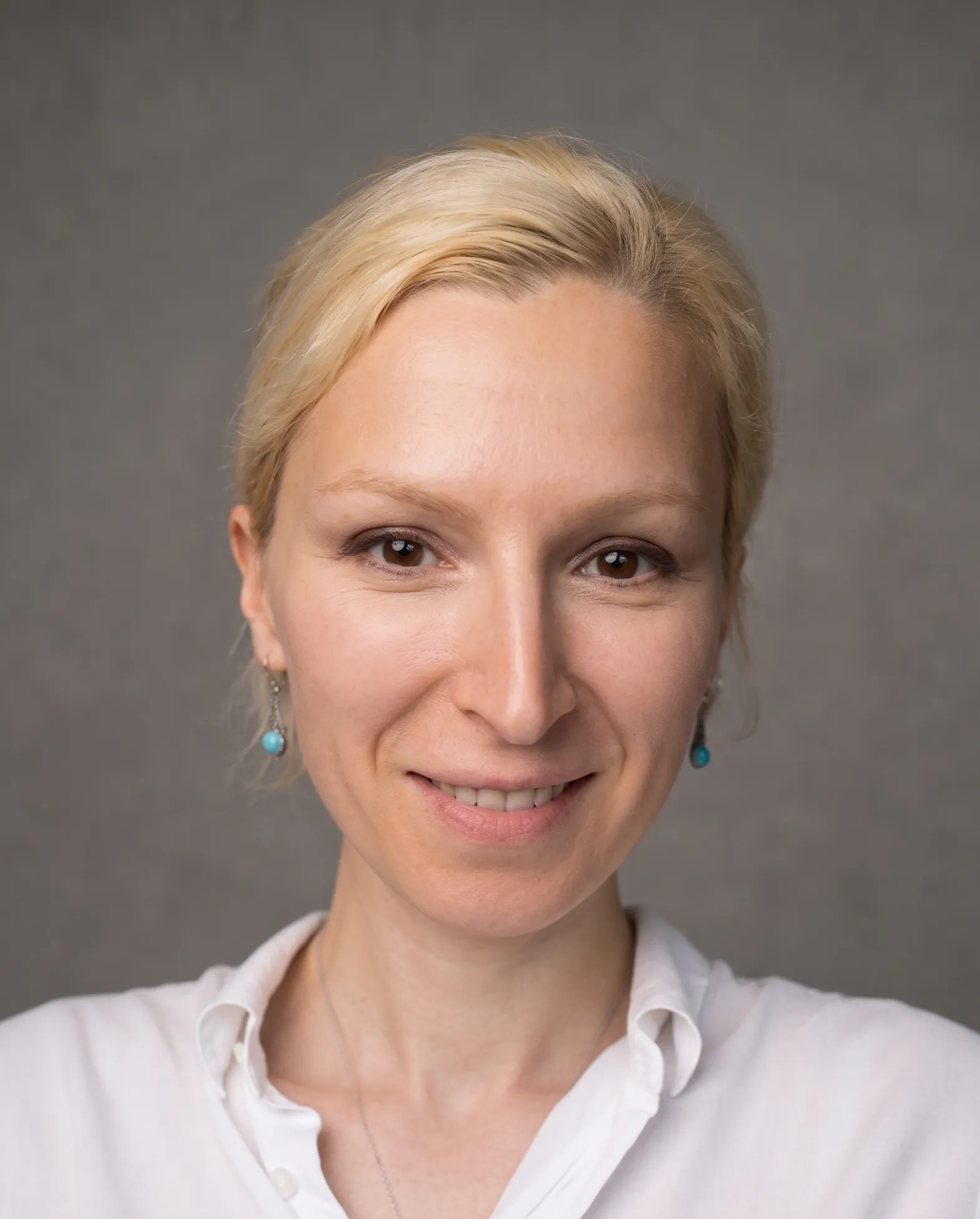 dr. Cristina Zwaan